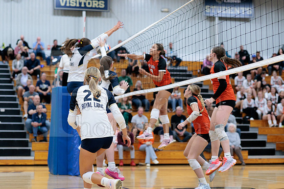 Rockford Christian Girls Varsity Volleyball vs Bryon 10-9-2025-0608