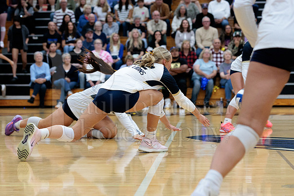 Rockford Christian Girls Varsity Volleyball vs Bryon 10-9-2025-0833