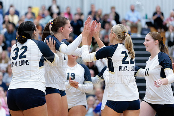 Rockford Christian Girls Varsity Volleyball vs Bryon 10-9-2025-0913