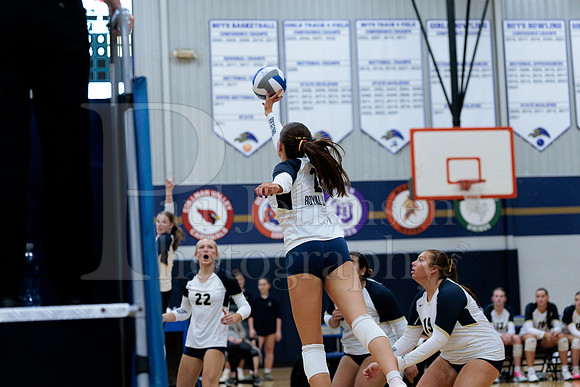 Rockford Christian Girls Varsity Volleyball vs Bryon 10-9-2025-0988