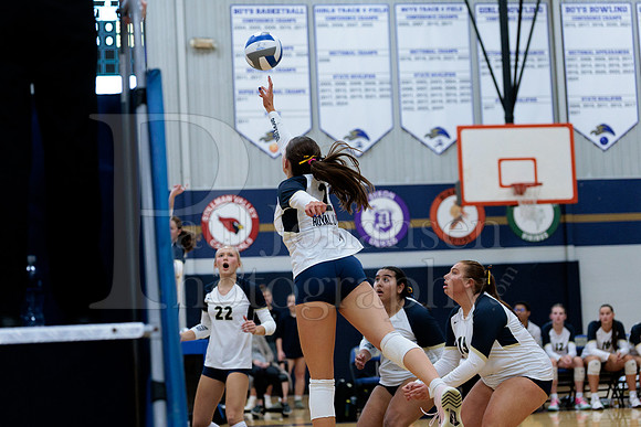 Rockford Christian Girls Varsity Volleyball vs Bryon 10-9-2025-0989