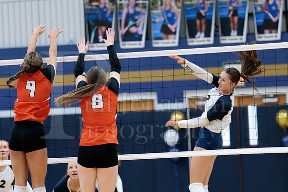 Rockford Christian Girls Varsity Volleyball vs Bryon 10-9-2025-1054