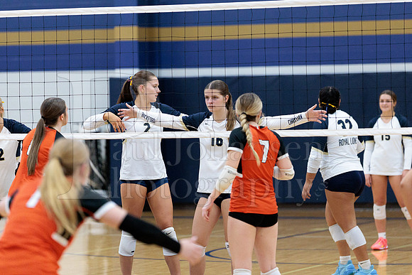 Rockford Christian Girls Varsity Volleyball vs Bryon 10-9-2025-1051
