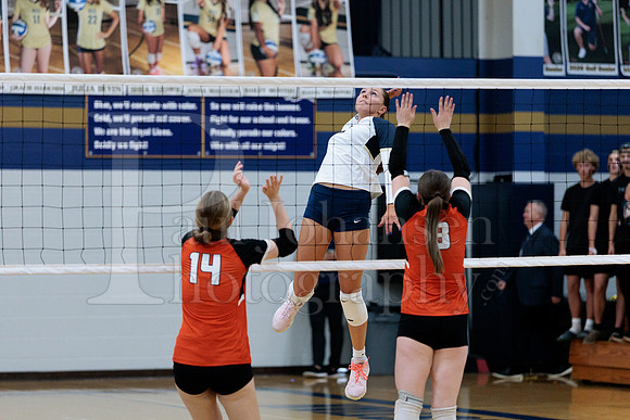 Rockford Christian Girls Varsity Volleyball vs Bryon 10-9-2025-1067