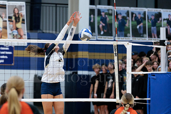 Rockford Christian Girls Varsity Volleyball vs Bryon 10-9-2025-1107