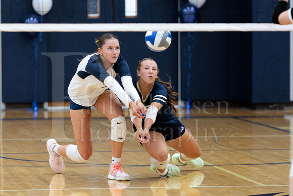 Rockford Christian Girls Varsity Volleyball vs Bryon 10-9-2025-1118