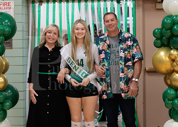 Boylan Girls Volleyball Senior Night Family Portraits 10-14-2025-0211