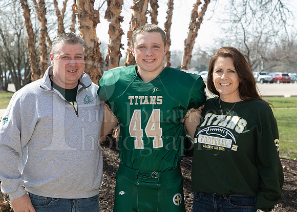 Boylan Parent Day Portraits 4-3-2021-0021