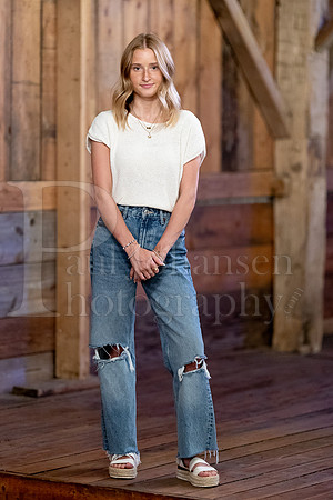 Marley Flynn Senior Images 8-11-2024-0493