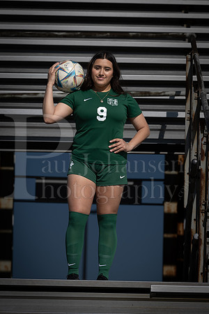 Boylan Varsity Girls Soccer Team and Senior Shoot 4-25-2024-0229