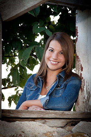 Lindsay Melling Senior Images-0510