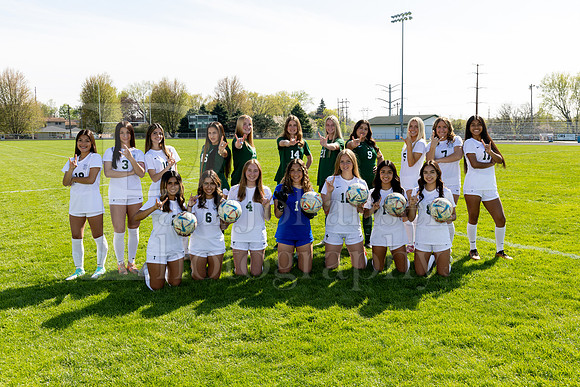 Boylan Varsity Girls Soccer Team and Senior Shoot 4-25-2024-0048