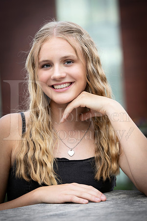 Emma Joiner Senior Images 7-25-2022-0493_pp