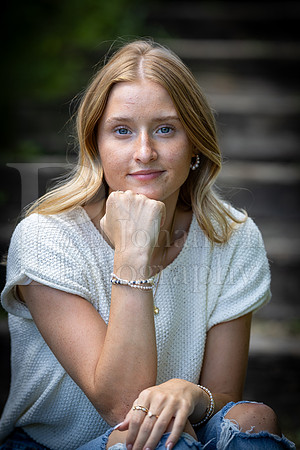 Marley Flynn Senior Images 8-11-2024-0449