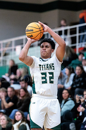Boylan Boys Varsity Basketball vs Thornton 11-28-2025-0213