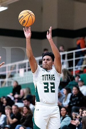 Boylan Boys Varsity Basketball vs Thornton 11-28-2025-0214