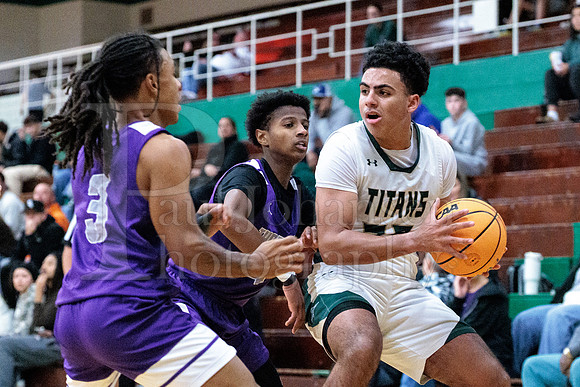 Boylan Boys Varsity Basketball vs Thornton 11-28-2025-0331