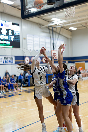 Rockford Christian Girls Varsity Basketball vs Newman 12-2-2025-0085