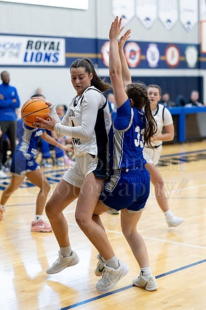 Rockford Christian Girls Varsity Basketball vs Newman 12-2-2025-0128