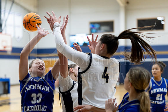 Rockford Christian Girls Varsity Basketball vs Newman 12-2-2025-0146
