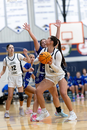 Rockford Christian Girls Varsity Basketball vs Newman 12-2-2025-0201