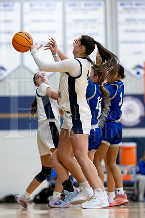 Rockford Christian Girls Varsity Basketball vs Newman 12-2-2025-0228