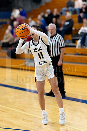 Rockford Christian Girls Varsity Basketball vs Newman 12-2-2025-0337