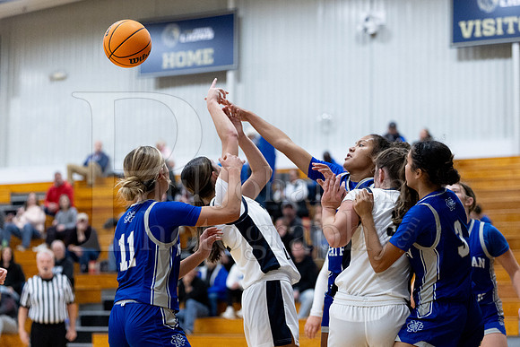 Rockford Christian Girls Varsity Basketball vs Newman 12-2-2025-0397