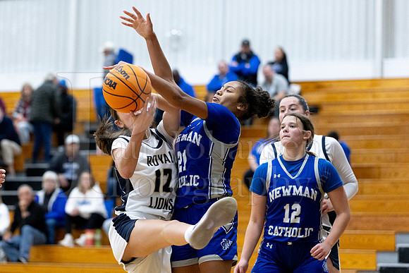 Rockford Christian Girls Varsity Basketball vs Newman 12-2-2025-0405
