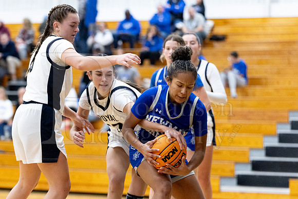 Rockford Christian Girls Varsity Basketball vs Newman 12-2-2025-0411