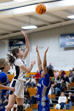 Rockford Christian Girls Varsity Basketball vs Newman 12-2-2025-0422