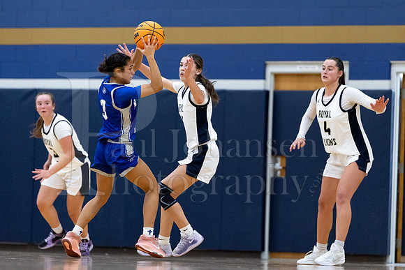 Rockford Christian Girls Varsity Basketball vs Newman 12-2-2025-0433