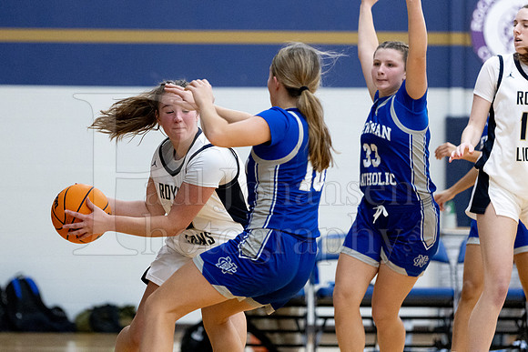 Rockford Christian Girls Varsity Basketball vs Newman 12-2-2025-0533