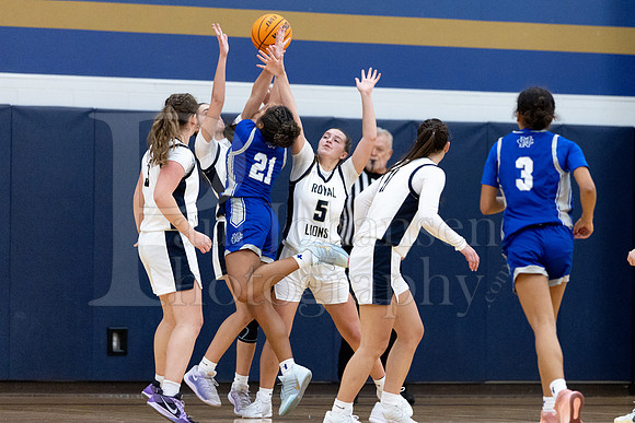 Rockford Christian Girls Varsity Basketball vs Newman 12-2-2025-0731