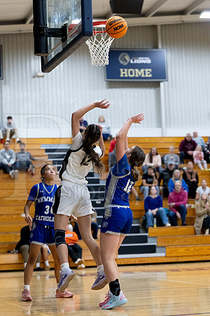 Rockford Christian Girls Varsity Basketball vs Newman 12-2-2025-0813