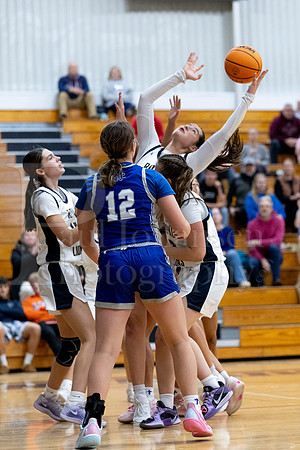 Rockford Christian Girls Varsity Basketball vs Newman 12-2-2025-0816