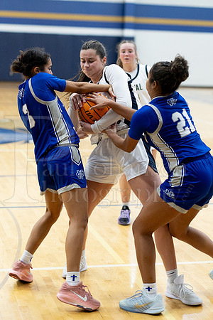 Rockford Christian Girls Varsity Basketball vs Newman 12-2-2025-0837