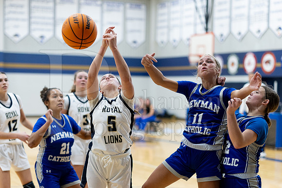 Rockford Christian Girls Varsity Basketball vs Newman 12-2-2025-0846