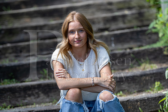 Marley Flynn Senior Images 8-11-2024-0476