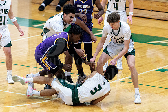 Boylan Boys Varsity Basketball vs Hononegah 12-15-2025-0671