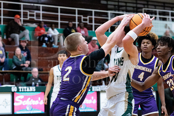 Boylan Boys Varsity Basketball vs Hononegah 12-15-2025-0750