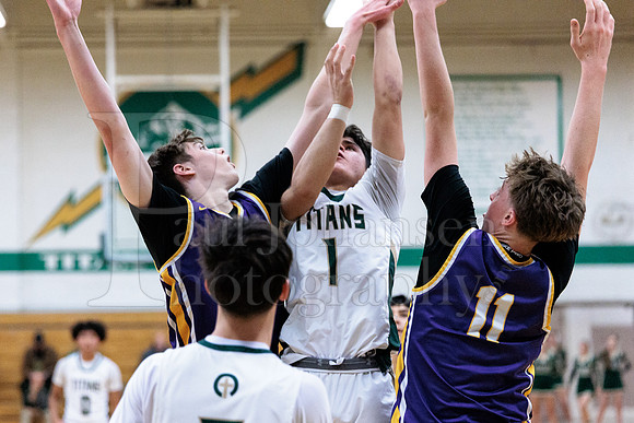 Boylan Boys Varsity Basketball vs Hononegah 12-15-2025-1008
