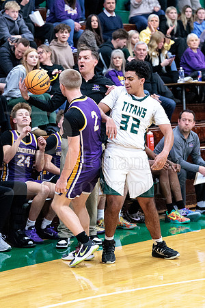 Boylan Boys Varsity Basketball vs Hononegah 12-15-2025-1021