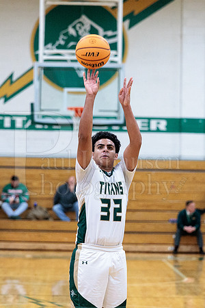 Boylan Boys Varsity Basketball vs Hononegah 12-15-2025-1082
