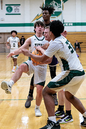 Boylan Boys Varsity Basketball vs Hononegah 12-15-2025-1241