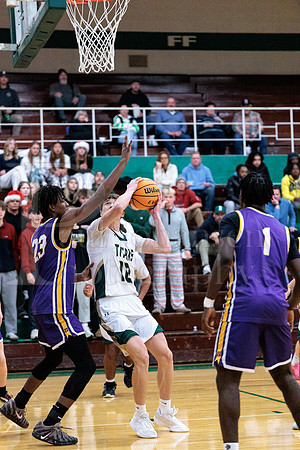 Boylan Boys Varsity Basketball vs Hononegah 12-15-2025-1325