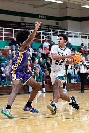 Boylan Boys Varsity Basketball vs Hononegah 12-15-2025-1349
