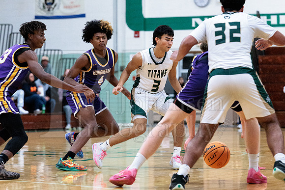 Boylan Boys Varsity Basketball vs Hononegah 12-15-2025-1440