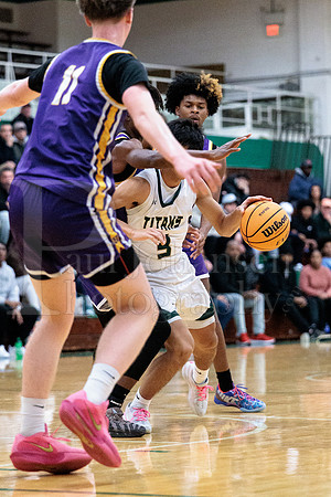 Boylan Boys Varsity Basketball vs Hononegah 12-15-2025-1443