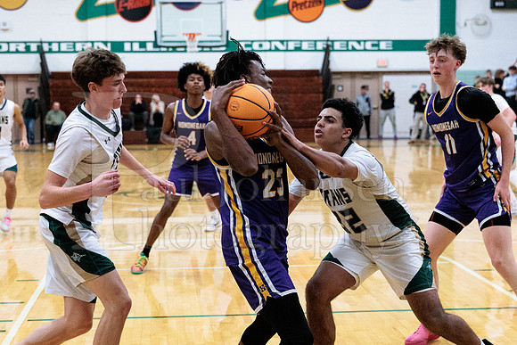 Boylan Boys Varsity Basketball vs Hononegah 12-15-2025-1827
